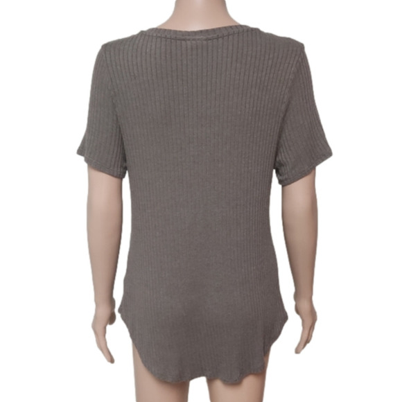 𝅺Button-down T-shirt (code-G071) - Picture 2 of 2